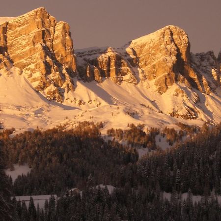 Rifugio Passo Staulanza Hotell Zoldo Alto Exteriör bild
